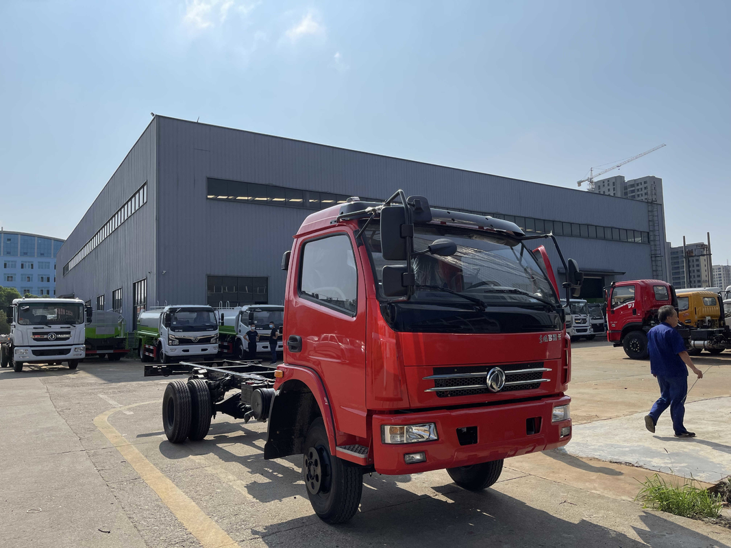 Fahrgestelle DF 4*4 3,2 T benutzten Vierradantrieb-Fahrgestelle der Traktor-LKW-zweite Hand140hp