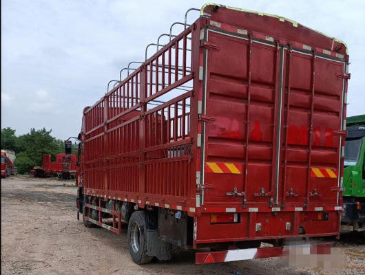 10 Ton Column Plate 26 Fuß benutzten Fracht-LKWs für Transport-Geschäft in gutem Zustand