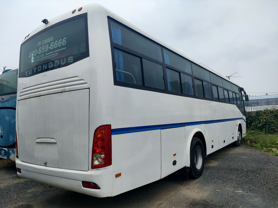 Verwendetes Yutong-Bus2018-jähriges hergestellt in China verwendeten Diesel-LHD-Trainer Bus Used White 51 Sitze Front Engine Bus