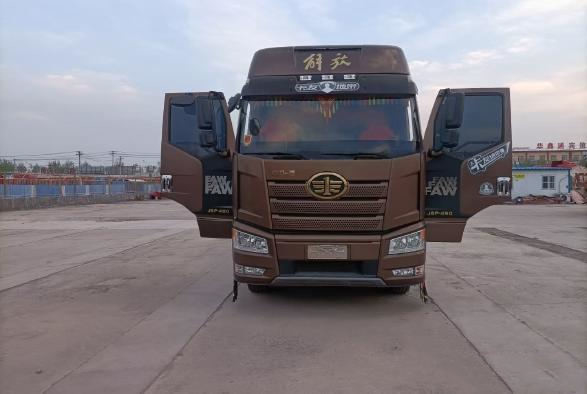 FAW J6P Maschine 460hp des Traktor-LKW-6*4 Xichai benutzte Pferde-LKW LHD/RHD