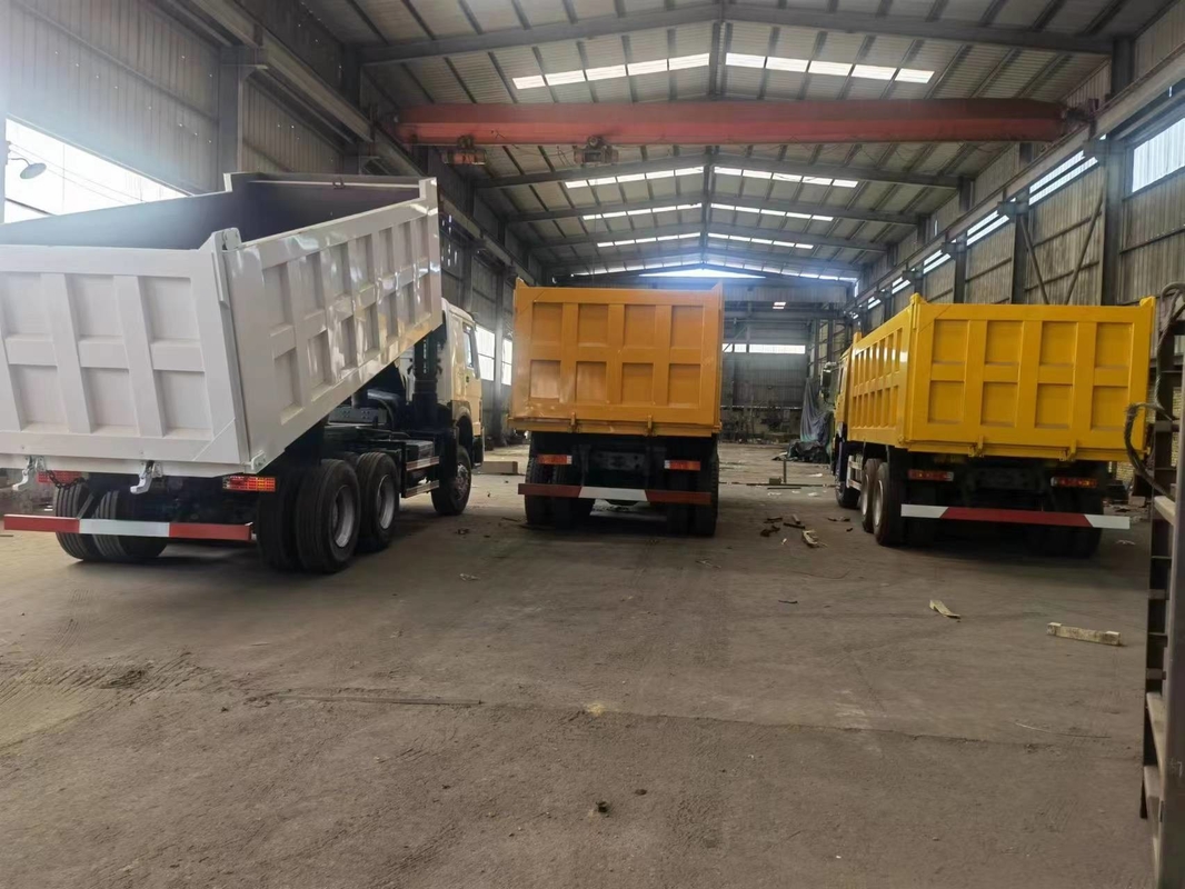 Linksrechtssteuerung 6*4 8*4 benutzte Hand-Antriebs-Kipper Tipper Trucks 371/375hp zweites