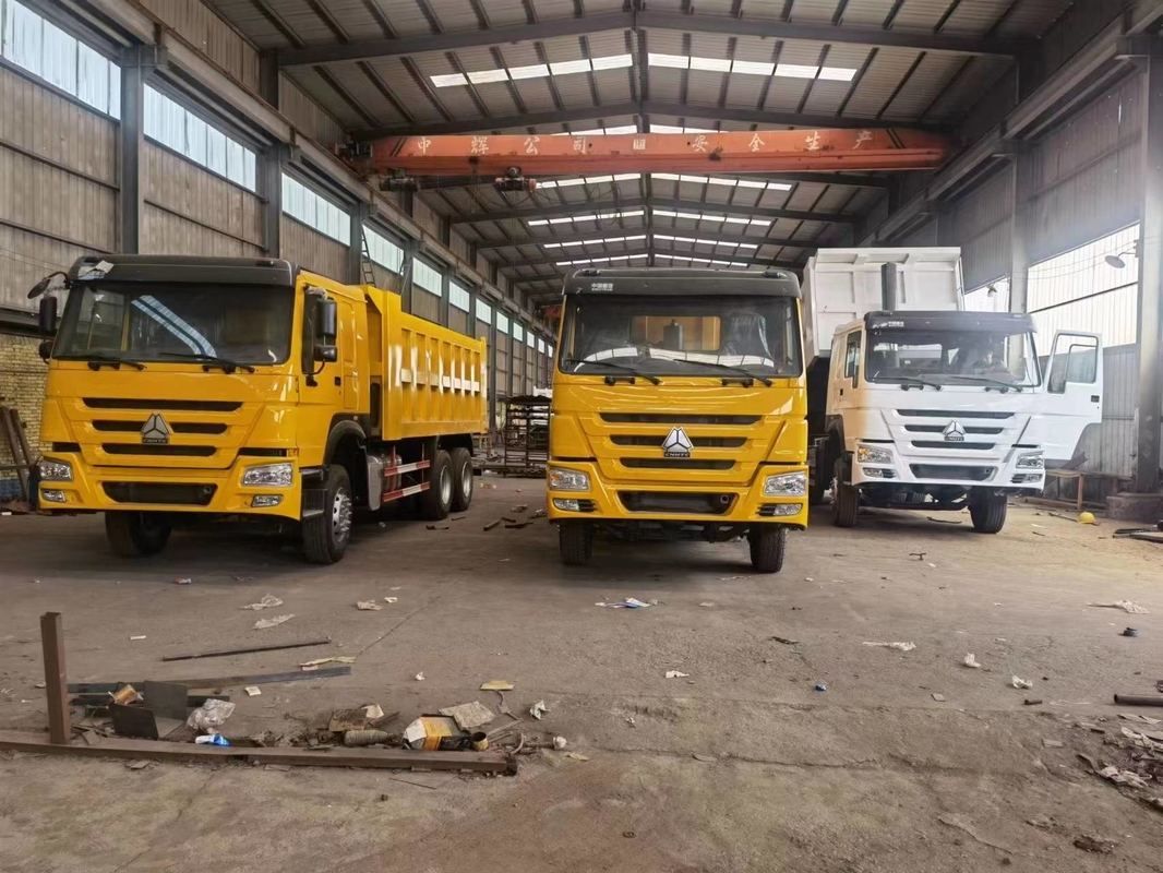 Linksrechtssteuerung 6*4 8*4 benutzte Hand-Antriebs-Kipper Tipper Trucks 371/375hp zweites