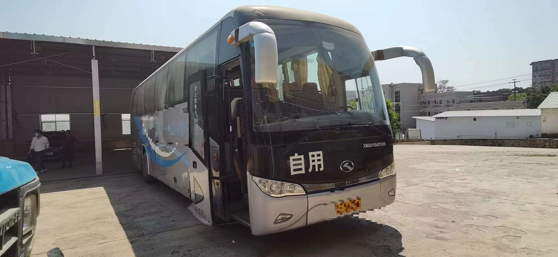 Kinglong-Bus XMQ6113 transportiert Buszusätze des Reisebusses 49seats des Entwurfs-2016 benutzte trainieren