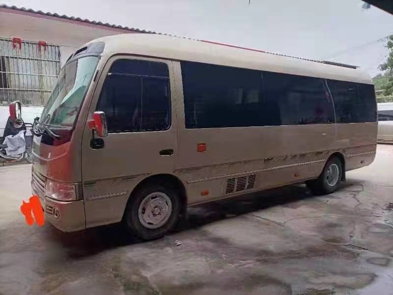 Toyota-Küstenmotorschiff 23-29seats benutzte Küstenmotorschiff-Bus 1HZ/15B vier/sechs Zylinder 2014-2018