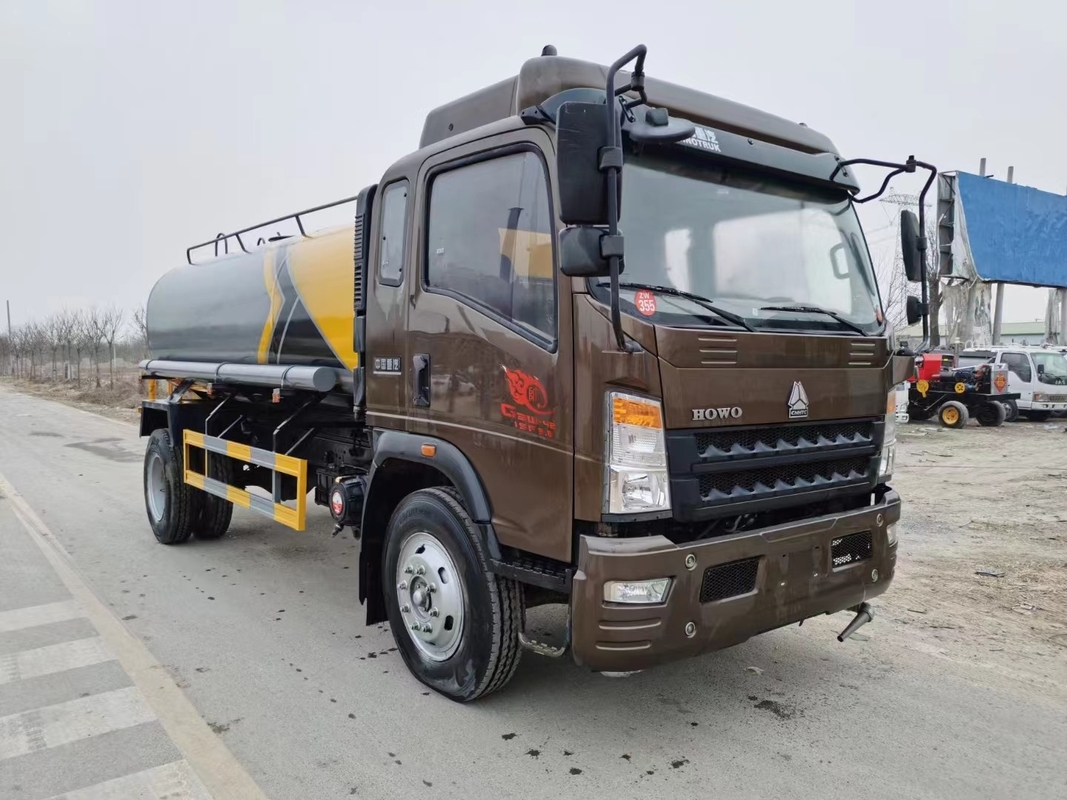 HOWO-Berieselungsanlagen-Wassertanker 100000L Cummins Engine 170hp 7.3*2.3*2.7m