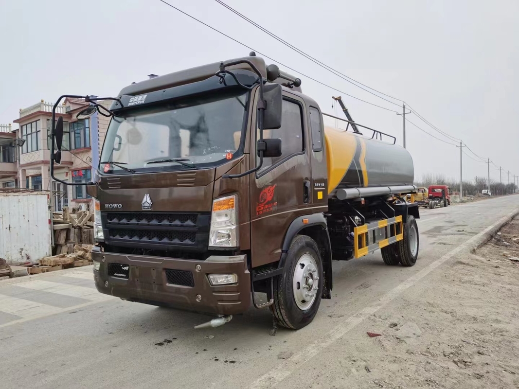 HOWO-Berieselungsanlagen-Wassertanker 100000L Cummins Engine 170hp 7.3*2.3*2.7m