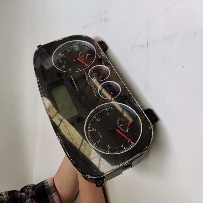 Armaturenbrett für LKW-Kombinations-Instrument Sinotruk Howo für Antriebs-Fahrerhaus-Innenraum