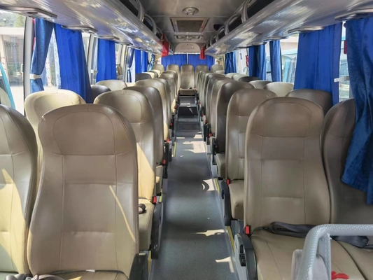 2013-jähriger 45 Sitze benutzter Yutong-Bus ZK6107, der in gutem Zustand RHD steuert