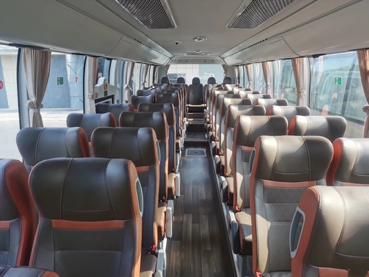 Benutzte Luxus- der Bus-50 Hand Youngtong ZK6117 Sitz-Champagne Color Middle Passenger Door-Wasserspender-zweite
