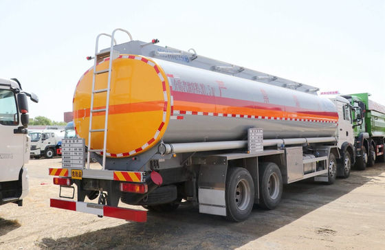 Gebrauchtölbehälter 30000 Liter Howo T5G Öl Tankwagen 4 Achsen Kabine mit Schlafanlage