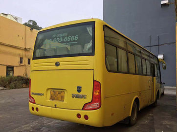 Mittlere Hand des Größen-Zug-zweite, benutzter Bus und Trainer 2012-jährig mit 31 Sitzen