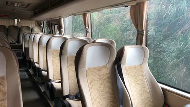 39 Sitze benutzten YUTONG-Busse, die für den Passagier und das Reisen 2015-jährig sind