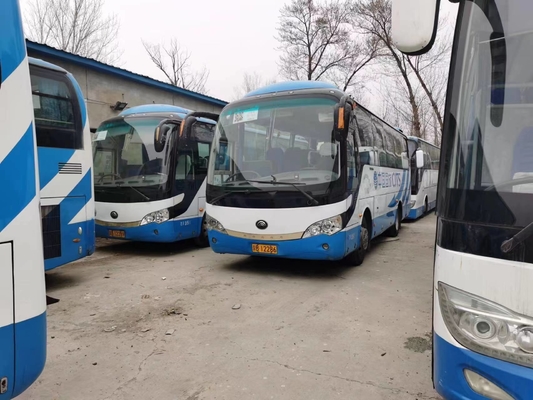 Trainer 35-40 setzt Busse, die rechter Antrieb Yutong-Personenwagen ZK6858 benutzte
